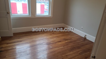 Boston - 4 Beds, 2 Baths