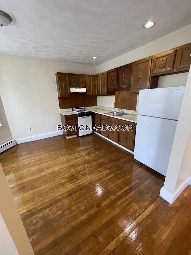 Lynn - $1,850+ /mo