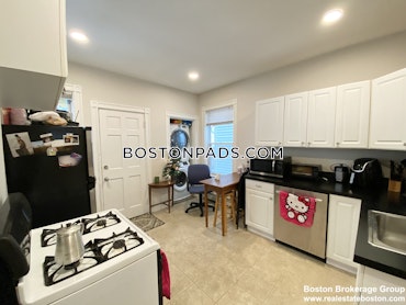 Boston - 2 Beds, 1 Baths