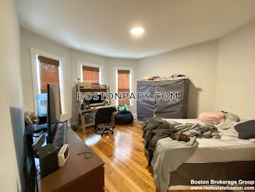 Boston - 2 Beds, 1 Baths