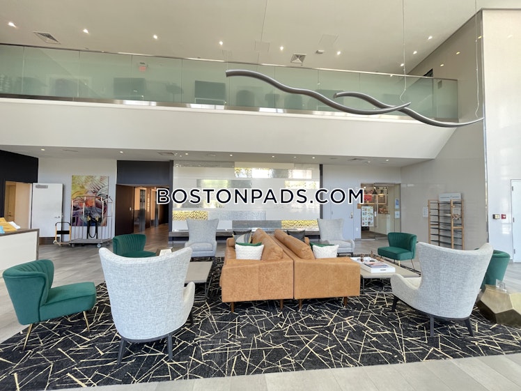 Kneeland St., Boston