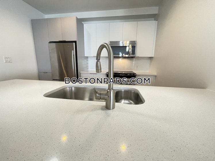 Kingston St., Boston