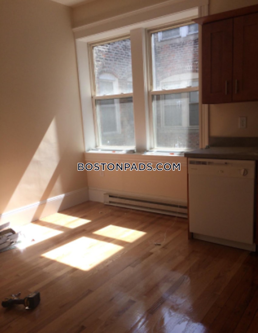 BOSTON - MISSION HILL - 2 Beds, 1 Bath - Image 2