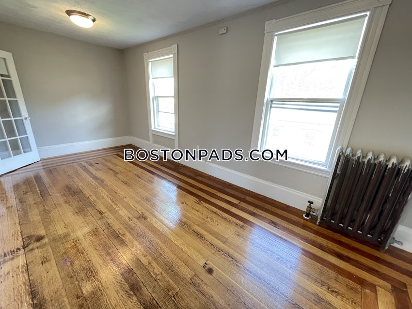 BOSTON - HYDE PARK - 1 Bed, 1 Bath - Image 12