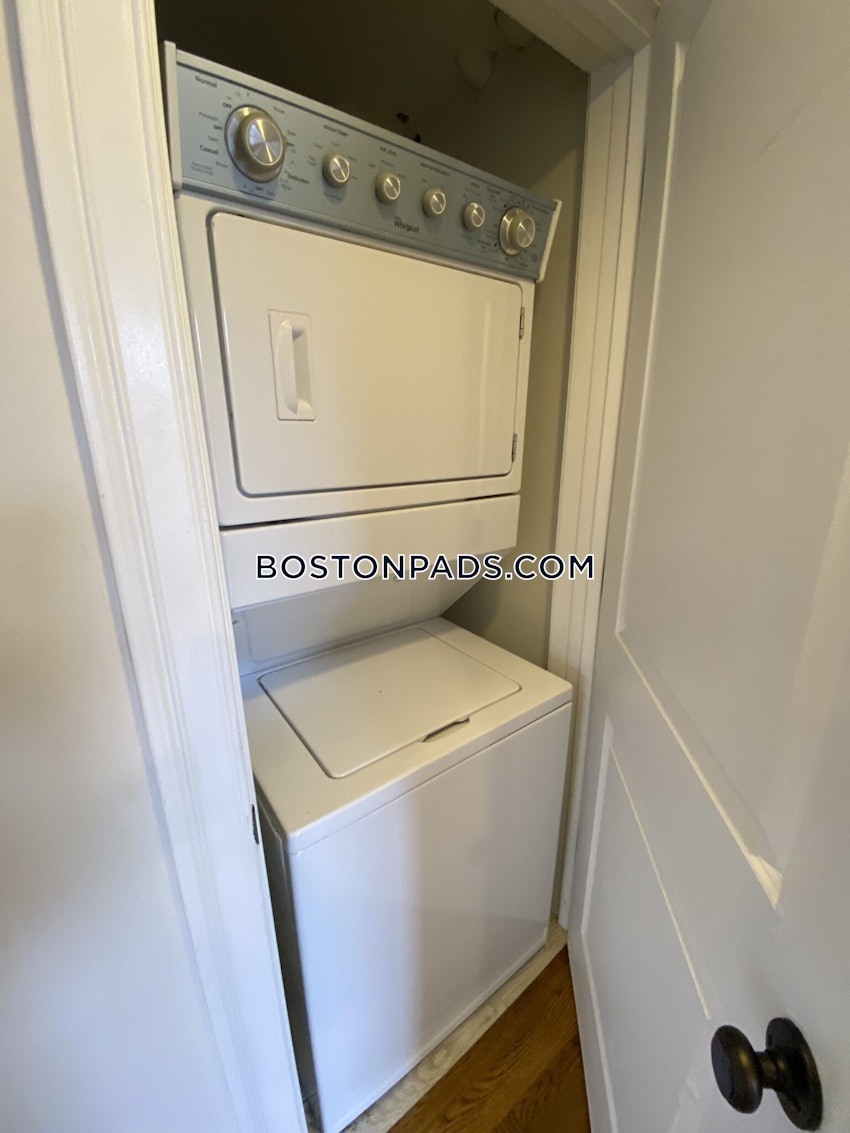 BOSTON - ROXBURY - 5 Beds, 1.5 Baths - Image 9