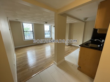 Boston - 2 Beds, 1 Baths