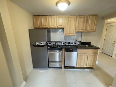 Boston - 2 Beds, 1 Baths