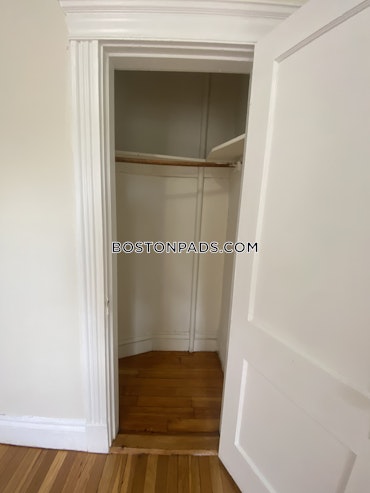 Boston - 1 Beds, 1 Baths