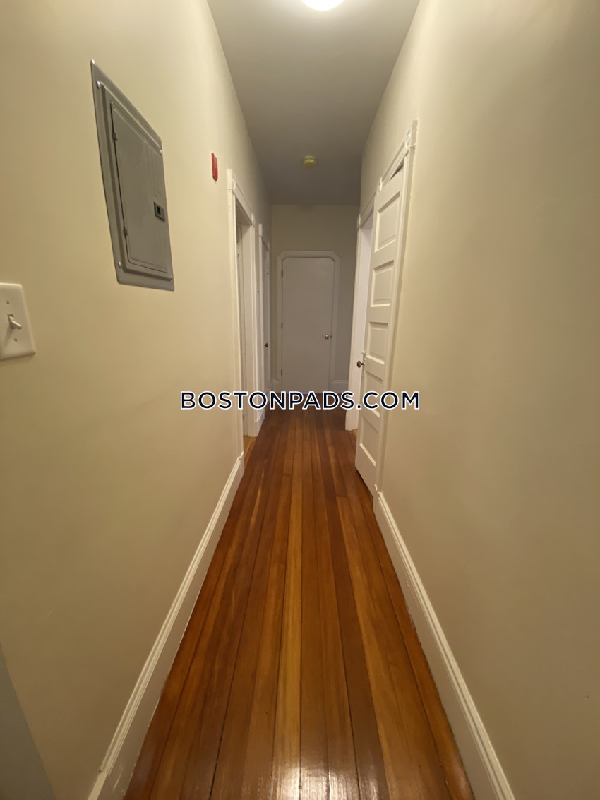 BROOKLINE - CLEVELAND CIRCLE - 2 Beds, 1 Bath - Image 19