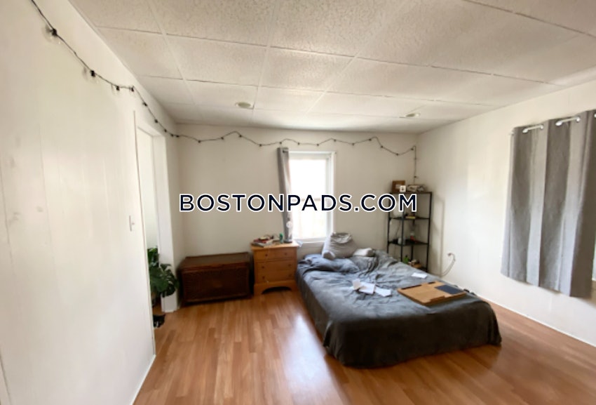 BOSTON - DORCHESTER/SOUTH BOSTON BORDER - 2 Beds, 1 Bath - Image 17