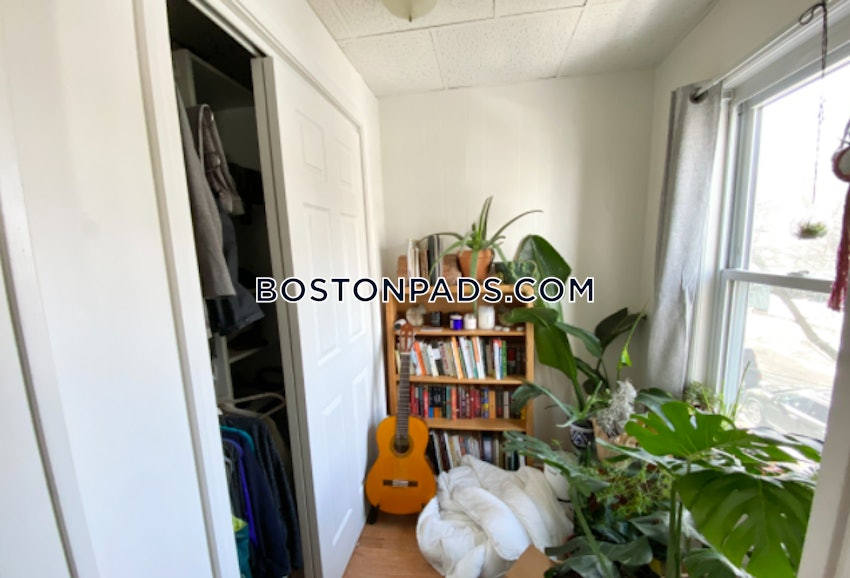 BOSTON - DORCHESTER/SOUTH BOSTON BORDER - 2 Beds, 1 Bath - Image 13