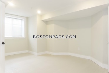 Boston - 3 Beds, 2 Baths