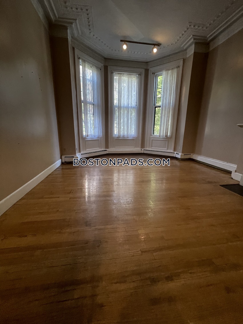 BOSTON - BACK BAY - 2 Beds, 1.5 Baths - Image 24