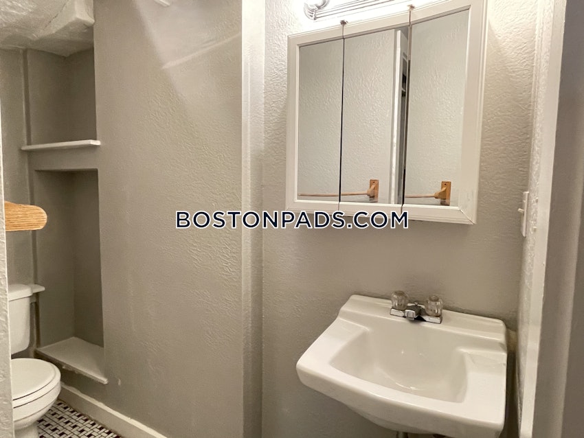 BOSTON - BEACON HILL - 1 Bed, 1 Bath - Image 19