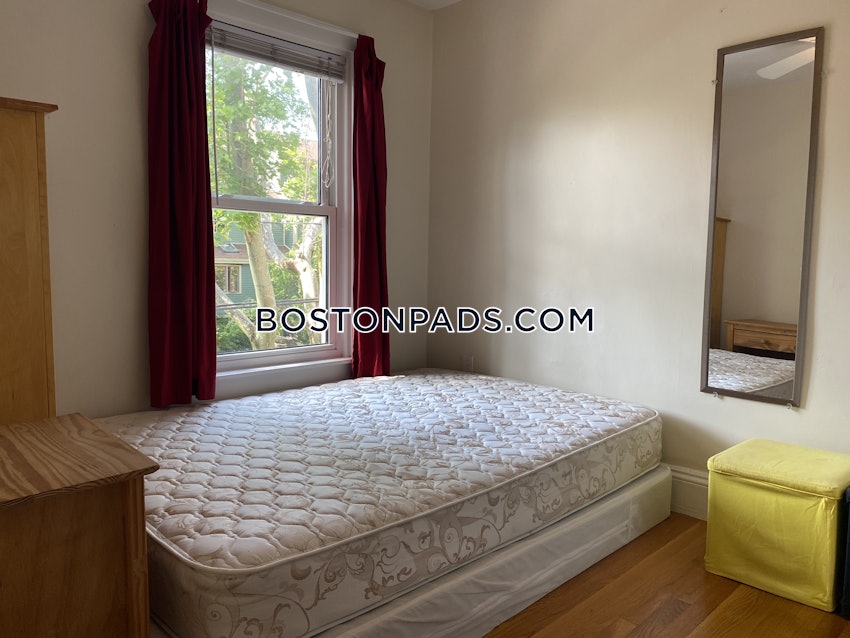 CAMBRIDGE - PORTER SQUARE - 2 Beds, 1 Bath - Image 2