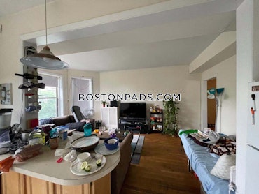 Boston - 3 Beds, 1.5 Baths