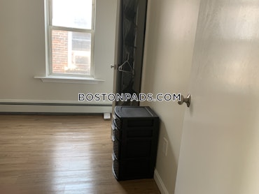 Boston - 4 Beds, 2 Baths