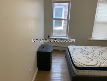 Boston - 4 Beds, 2 Baths