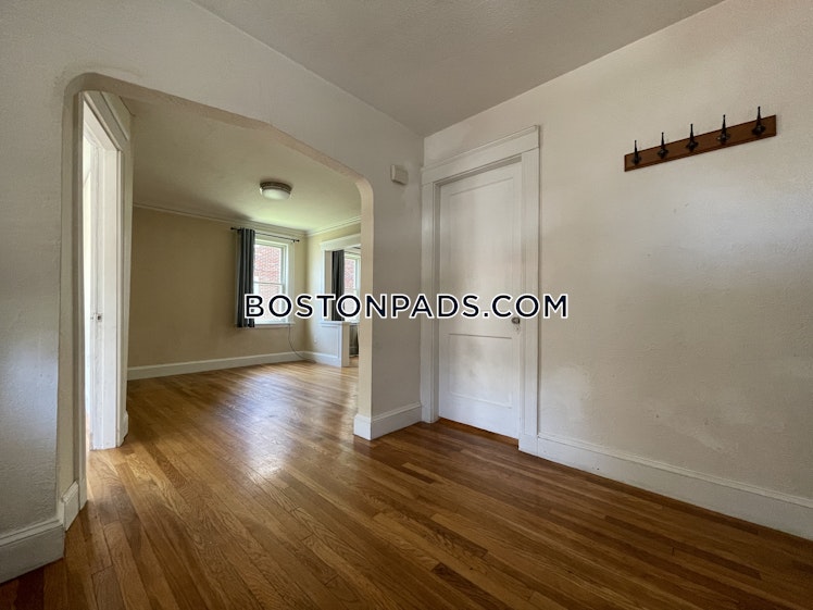 Colborne Rd., Boston