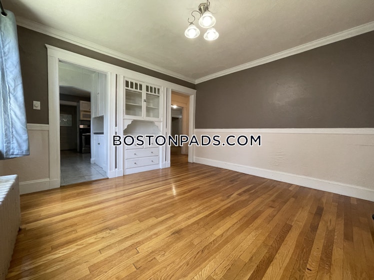 Colborne Rd., Boston