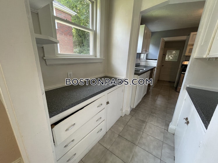 Colborne Rd., Boston