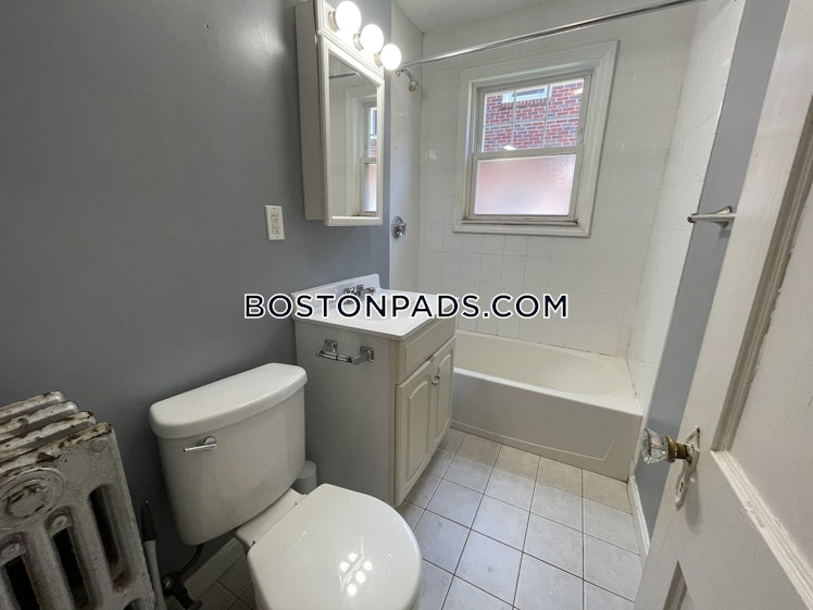 Colborne Rd., Boston