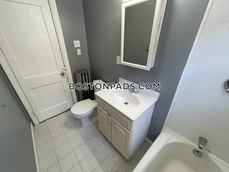 Colborne Rd., Boston