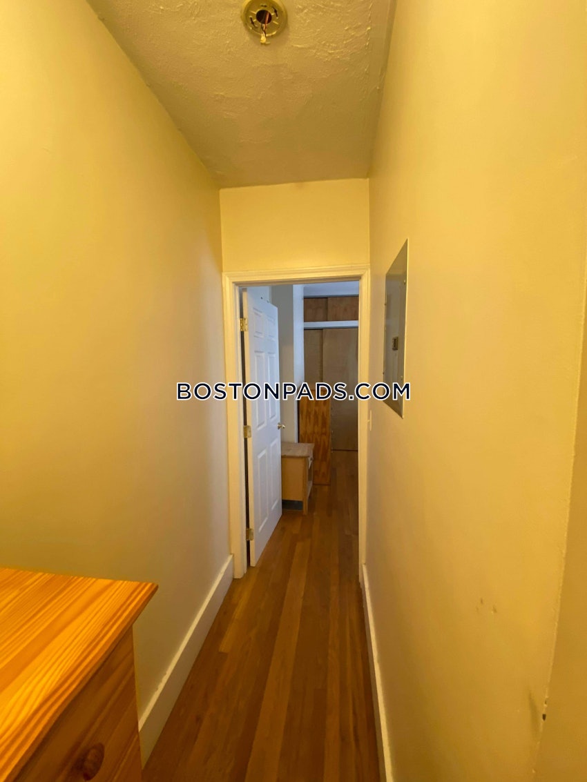 CAMBRIDGE - PORTER SQUARE - 2 Beds, 1 Bath - Image 8