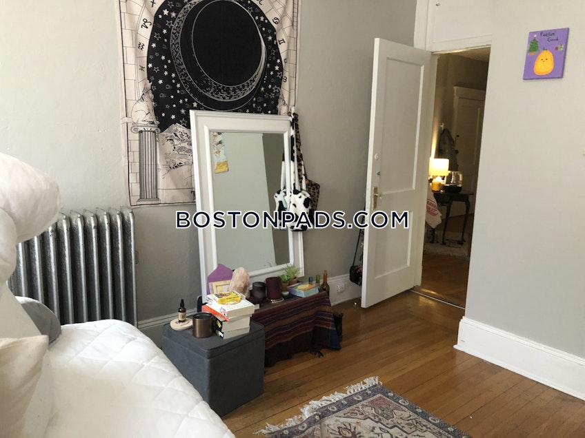 Boston - $4,800+ /month