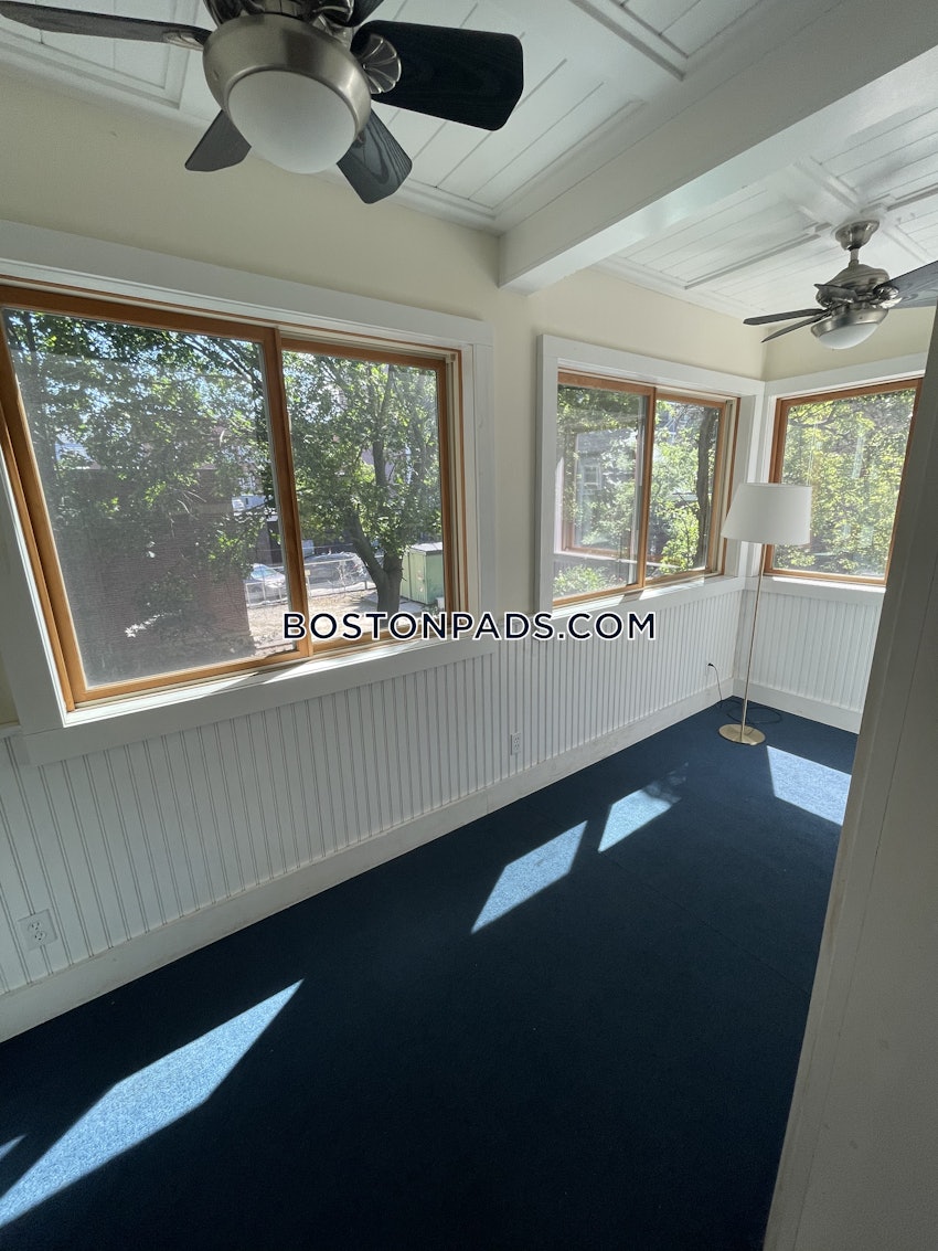 CAMBRIDGE - HARVARD SQUARE - 4 Beds, 1 Bath - Image 23