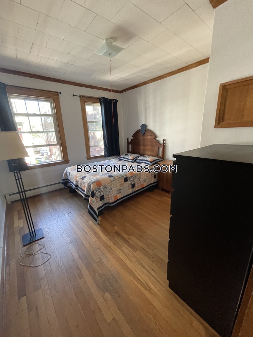 CAMBRIDGE - HARVARD SQUARE - 4 Beds, 1 Bath - Image 35