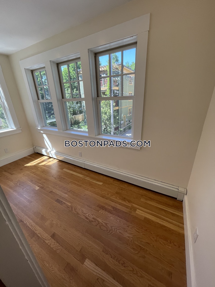 CAMBRIDGE - HARVARD SQUARE - 4 Beds, 1 Bath - Image 34