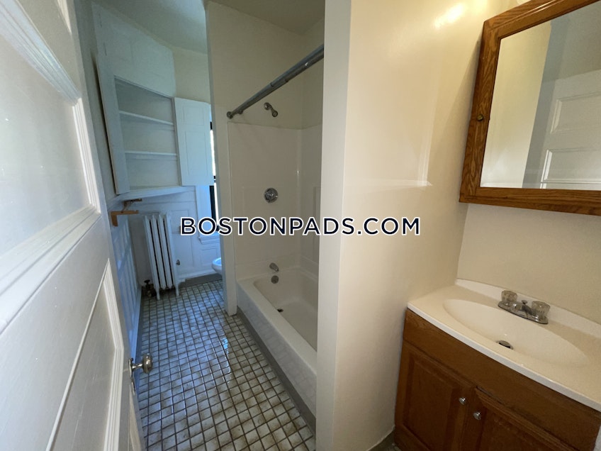 Boston - $2,400+ /month