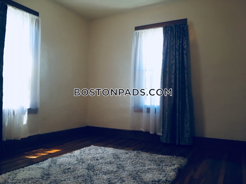 BOSTON - ROSLINDALE - 2 Beds, 1 Bath - Image 1