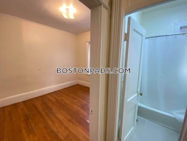 Boston - 0 Beds, 1 Baths