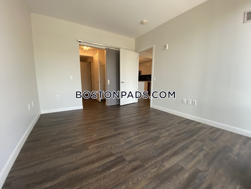 BOSTON - SOUTH END - 1 Bed, 1 Bath - Image 3