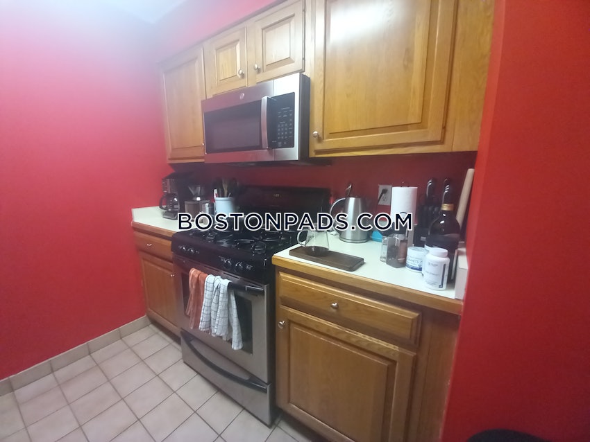 BOSTON - ALLSTON/BRIGHTON BORDER - 2 Beds, 2.5 Baths - Image 9