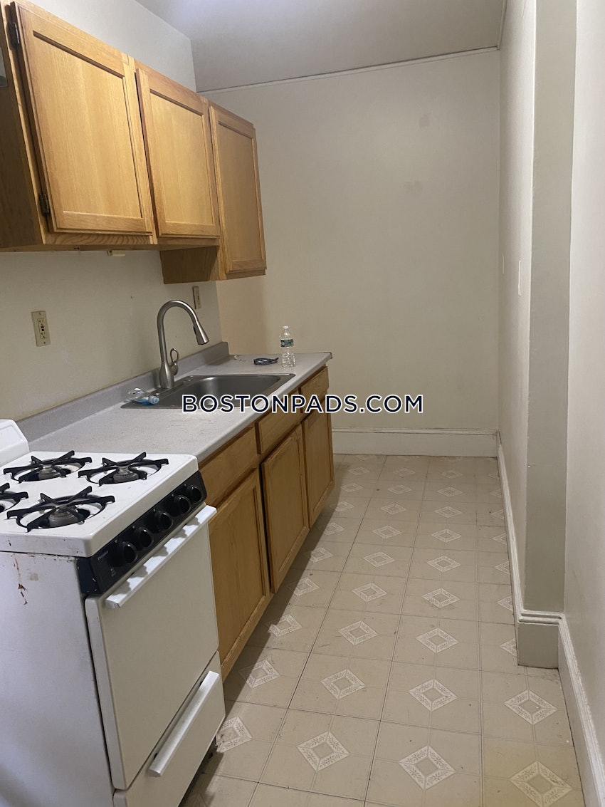 SOMERVILLE - SPRING HILL - 1 Bed, 1 Bath - Image 8