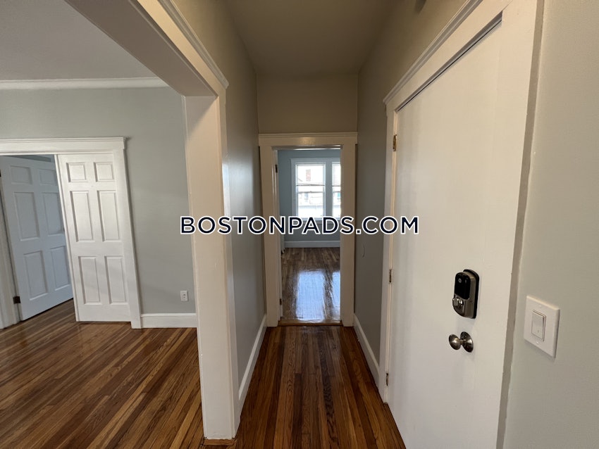 CHELSEA - 3 Beds, 1 Bath - Image 27