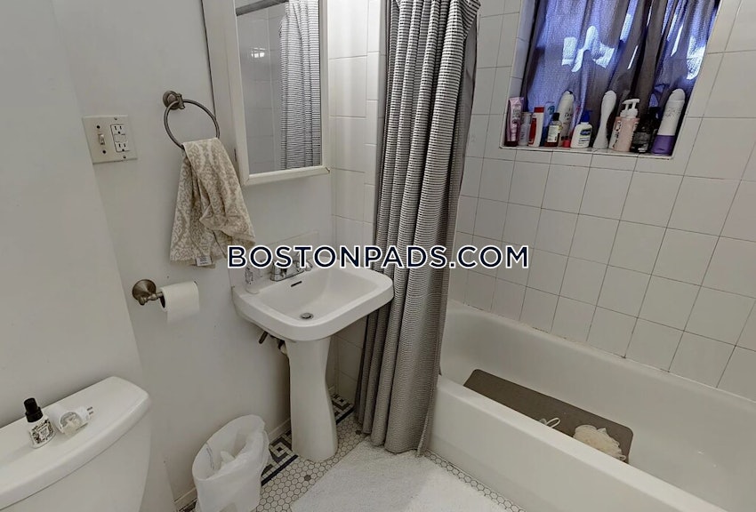 BOSTON - FENWAY/KENMORE - 3 Beds, 1 Bath - Image 12