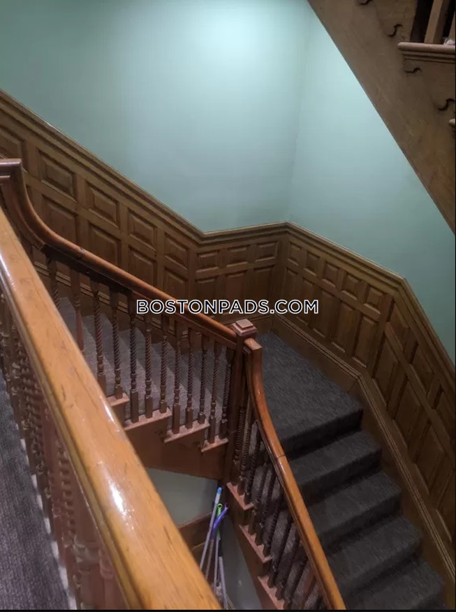 Boston - $5,050+ /mo