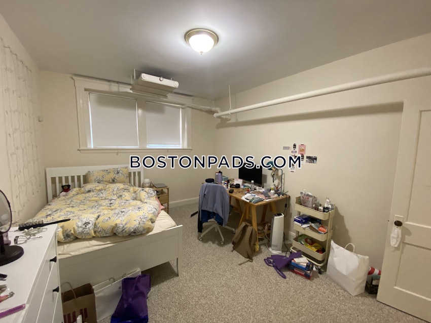 BROOKLINE- COOLIDGE CORNER - 2 Beds, 1 Bath - Image 4