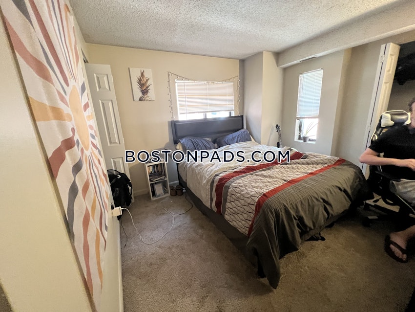 CAMBRIDGE - CENTRAL SQUARE/CAMBRIDGEPORT - 3 Beds, 2 Baths - Image 9