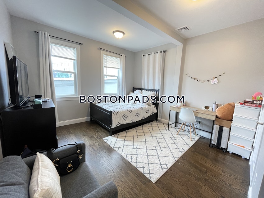 BOSTON - ALLSTON - 4 Beds, 3 Baths - Image 1