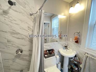 Boston - 4 Beds, 3 Baths