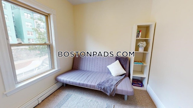 Boston - $3,700+ /mo