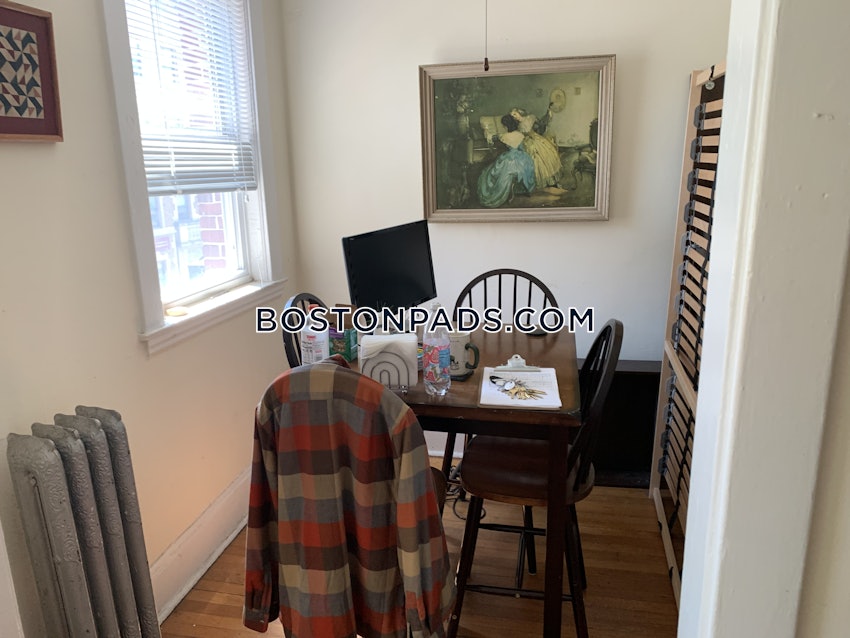 BOSTON - ALLSTON - 4 Beds, 2 Baths - Image 14