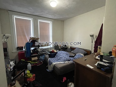 Boston - 3 Beds, 1 Baths