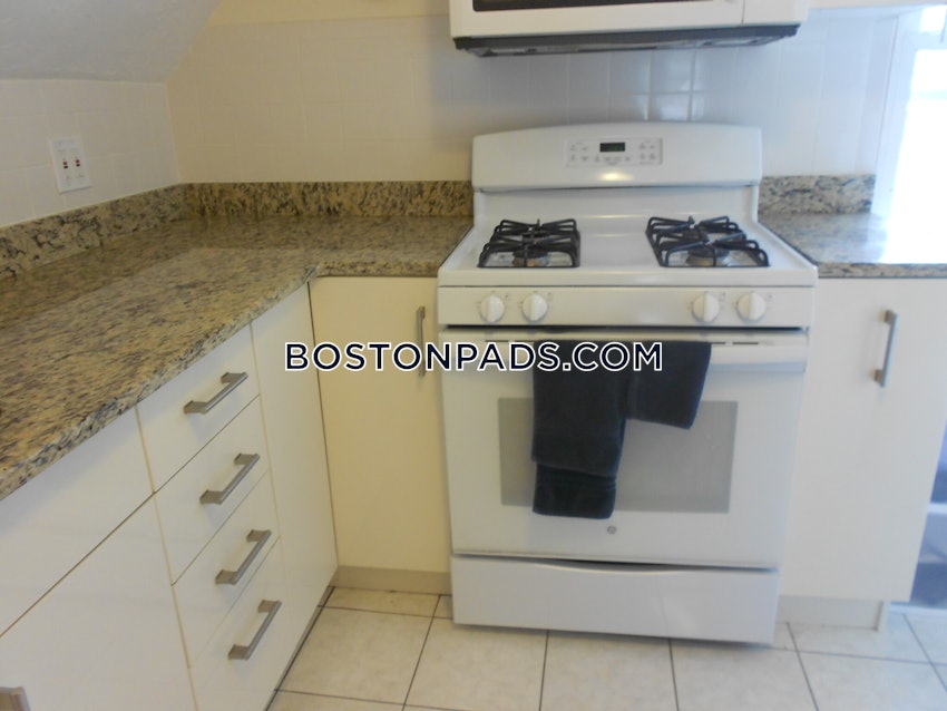 BOSTON - BRIGHTON - OAK SQUARE - 4 Beds, 2 Baths - Image 2