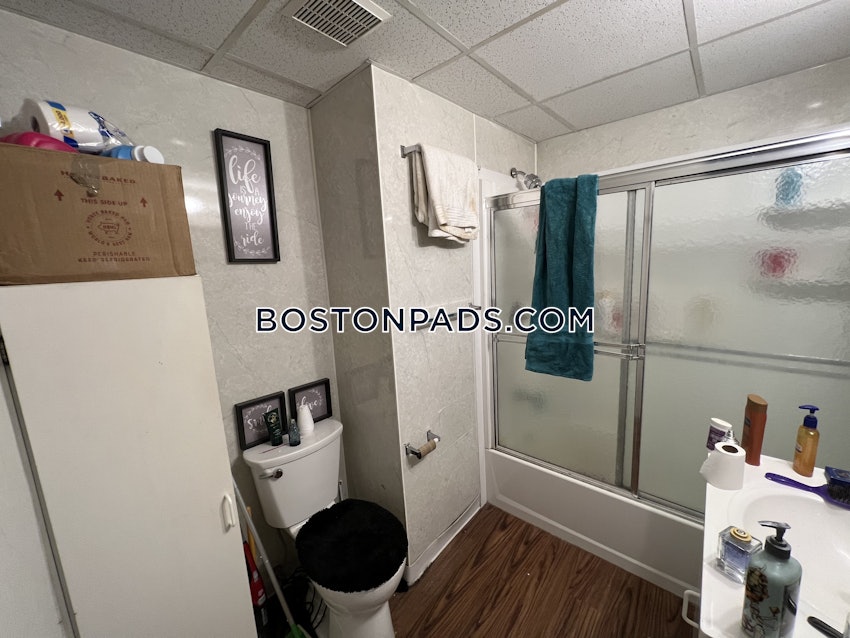 BOSTON - BACK BAY - 1 Bed, 1 Bath - Image 29